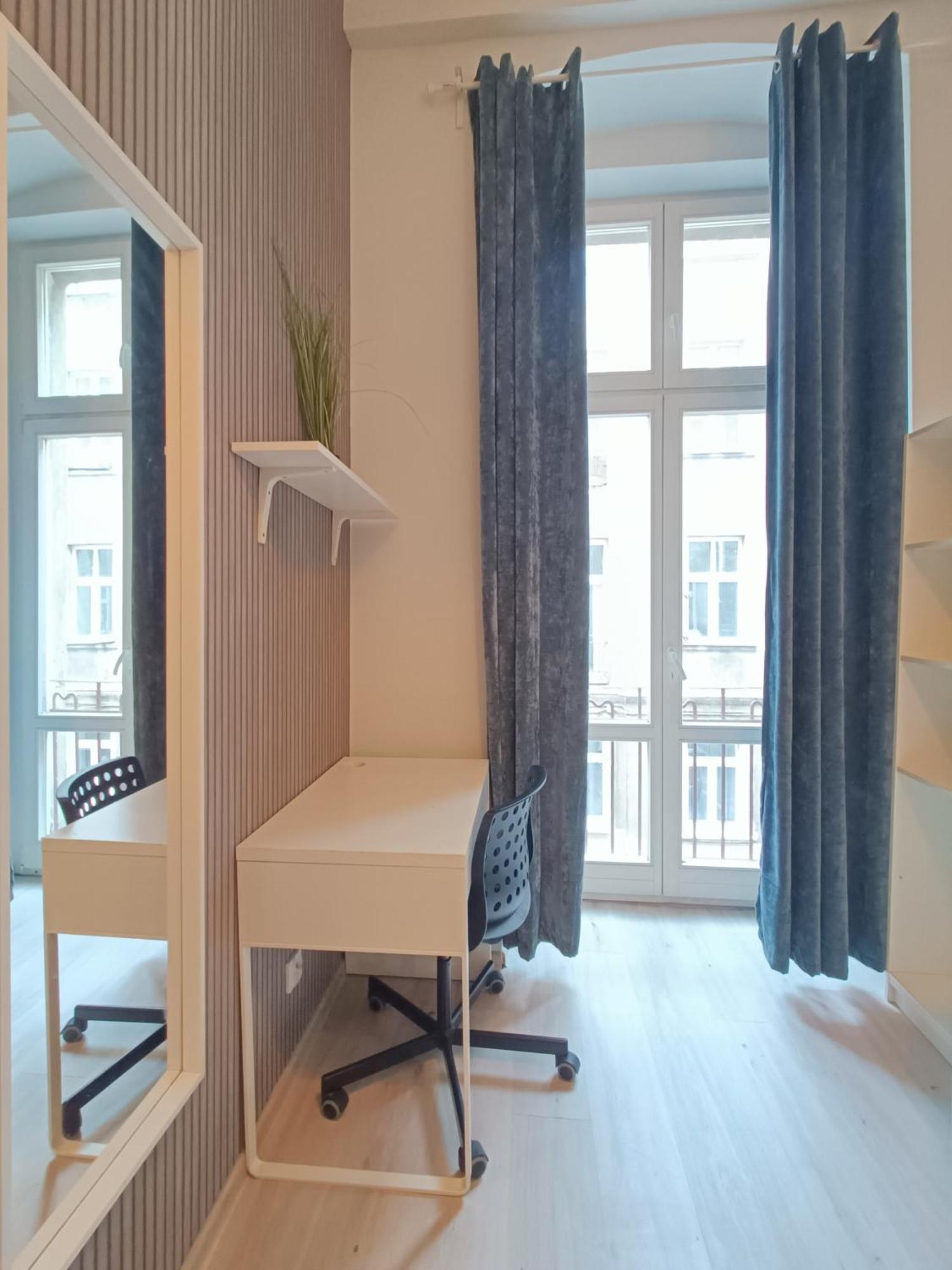 Centrum Fabryczna Rooms Łódź Kültér fotó